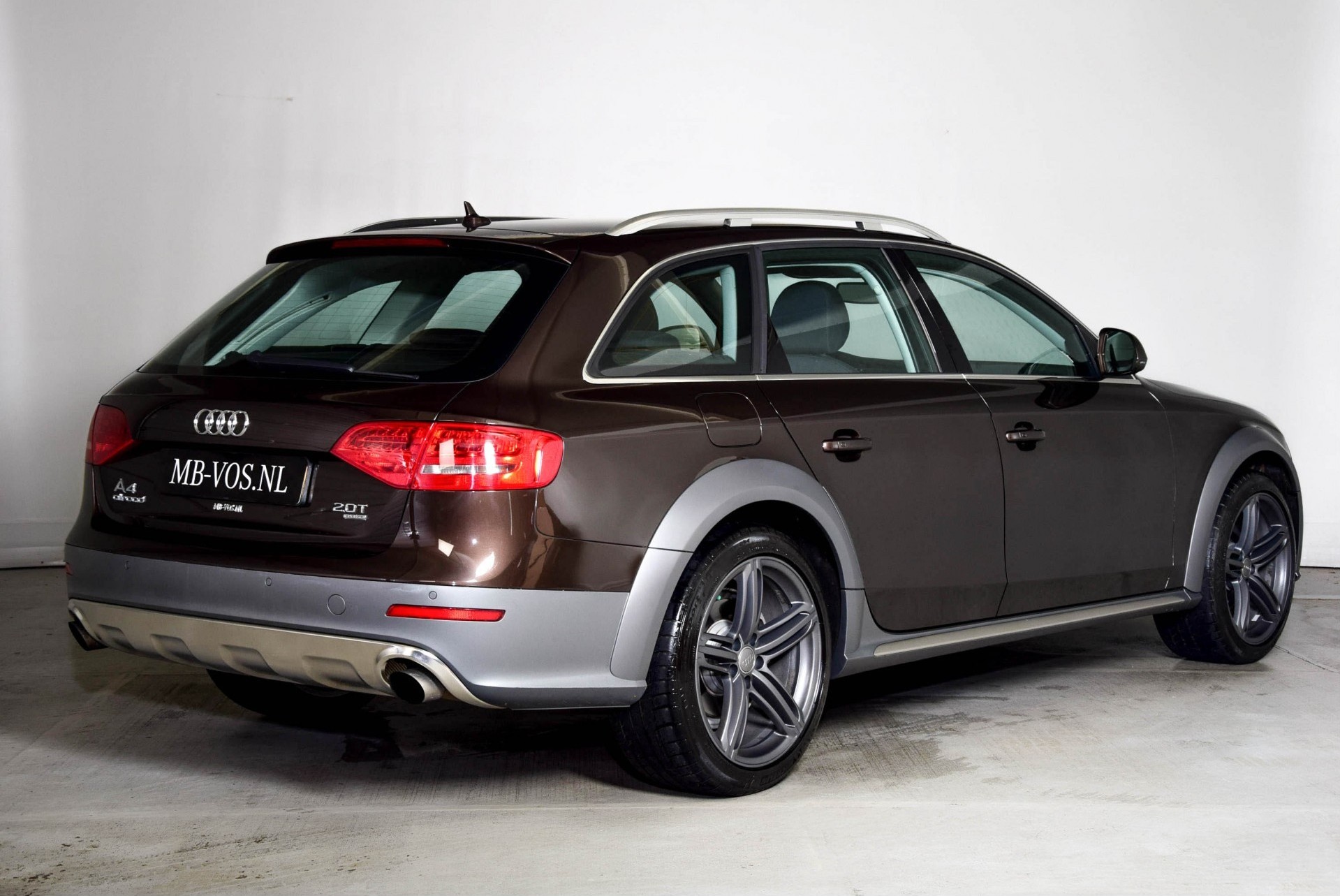 Audi A4 Allroad 2.0 TFSI Quattro MMI+/PDC/Xenon Aut7 Foto 2