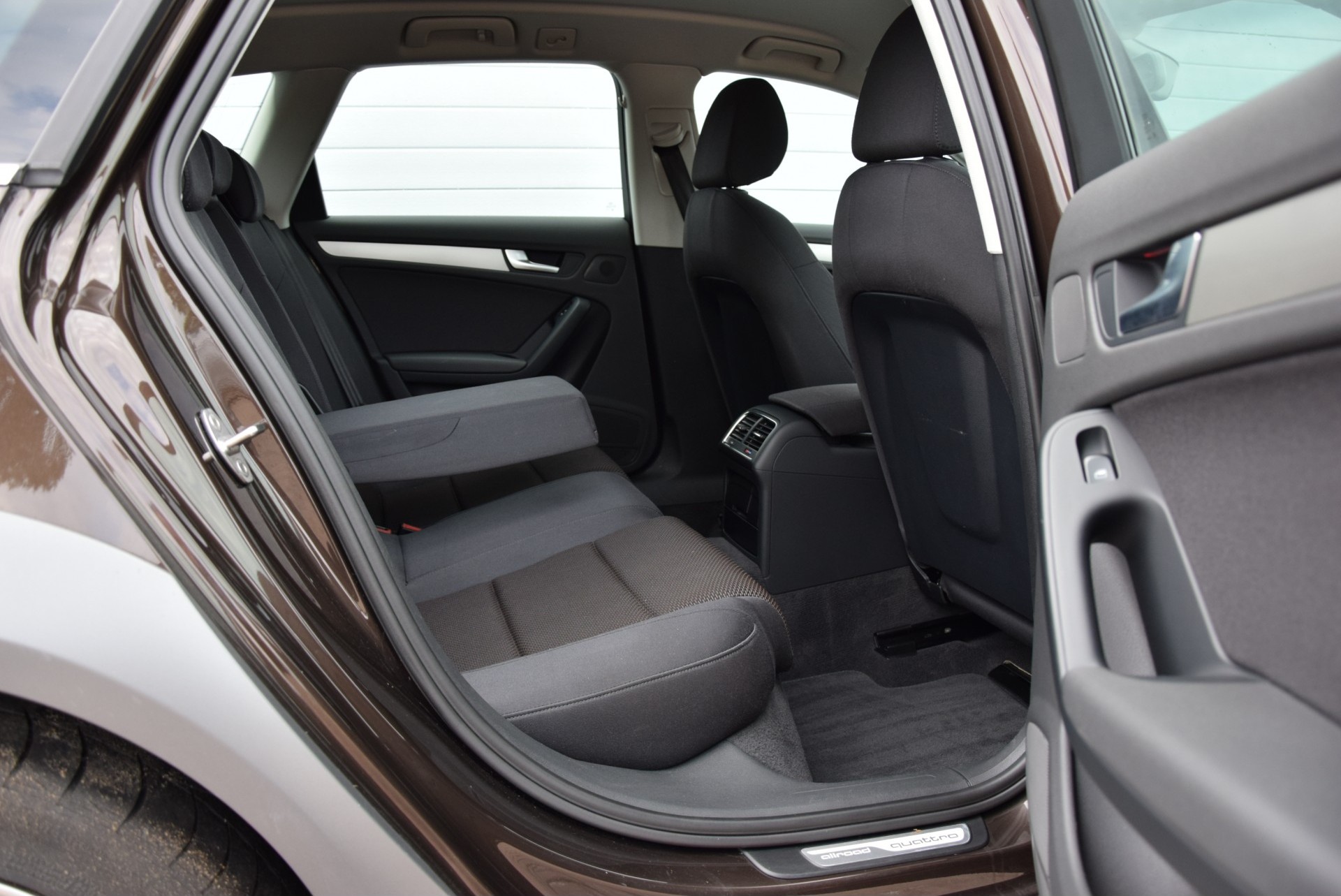 Audi A4 Allroad 2.0 TFSI Quattro MMI+/PDC/Xenon Aut7 Foto 4