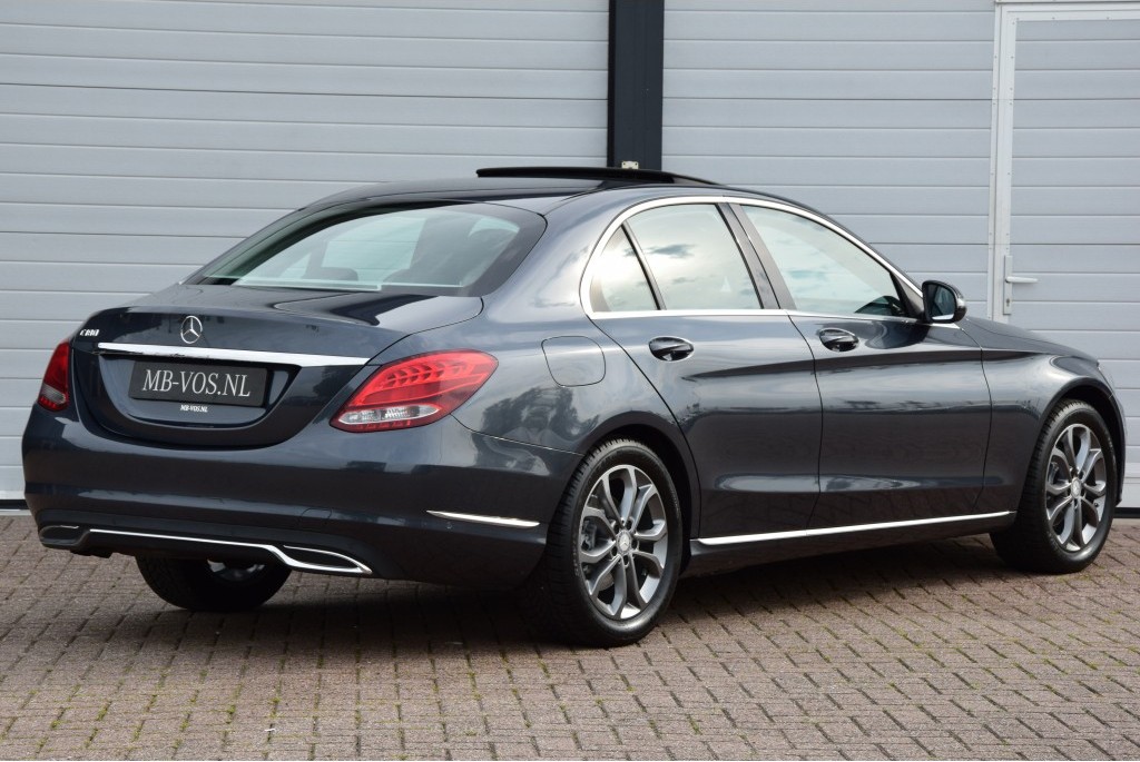 Mercedes-Benz C-Klasse 180 Avantgarde Schuifdak/Spoor/Touchpad Aut7 Foto 2