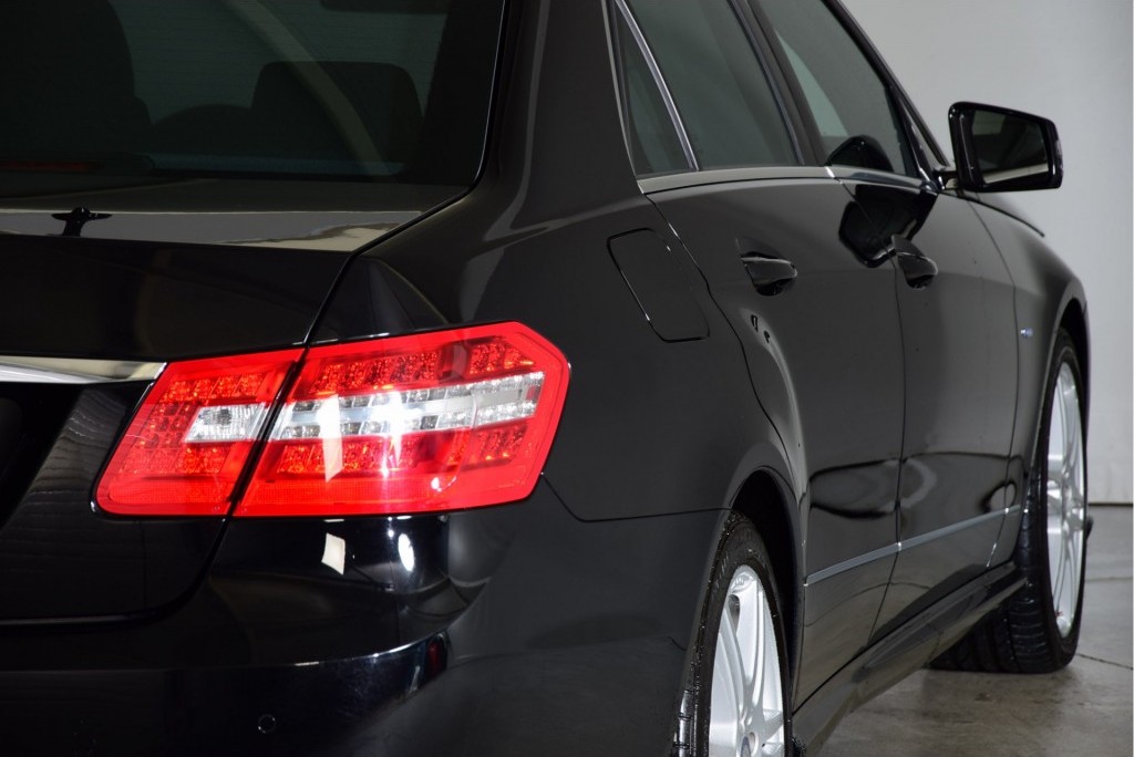 Mercedes-Benz E-Klasse 250 Cdi 4-Matic AMG Schuifdak/Com/Rolo's Aut7 Foto 23