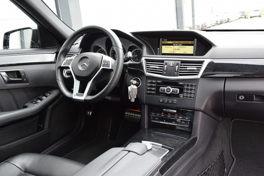 Mercedes-Benz E-Klasse 250 Cdi 4-Matic AMG Schuifdak/Com/Rolo's Aut7 Foto 5