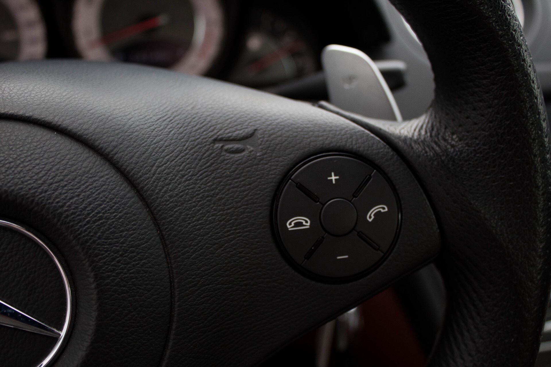 Mercedes-Benz SL-Klasse 63 AMG Performance/Carbon/Exclusive/Panorama Aut7 Foto 12