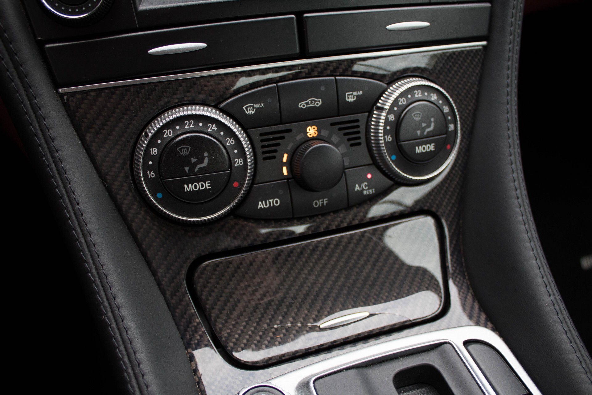 Mercedes-Benz SL-Klasse 63 AMG Performance/Carbon/Exclusive/Panorama Aut7 Foto 18