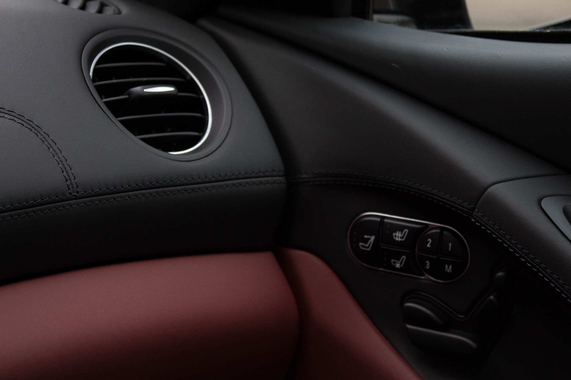 Mercedes-Benz SL-Klasse 63 AMG Performance/Carbon/Exclusive/Panorama Aut7 Foto 29