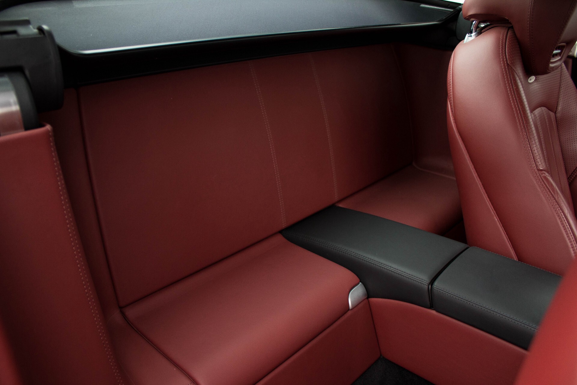 Mercedes-Benz SL-Klasse 63 AMG Performance/Carbon/Exclusive/Panorama Aut7 Foto 6