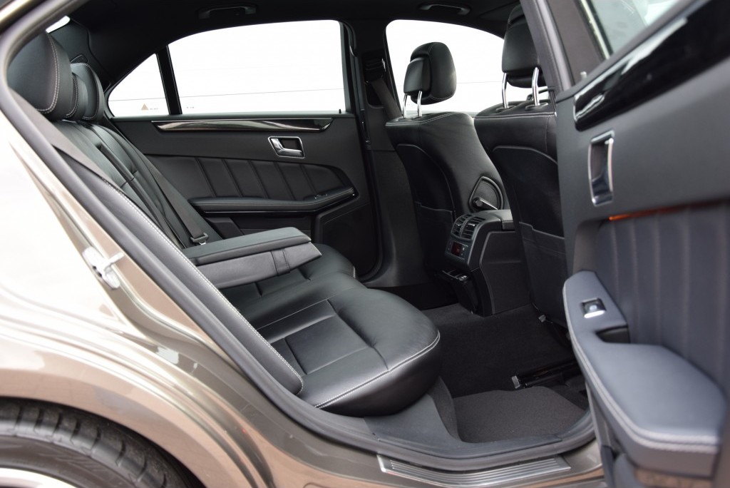 Mercedes-Benz E-Klasse 350 Cdi AMG Dak/Leer/Com/Wiss/Spoorpakket Aut7 Foto 4