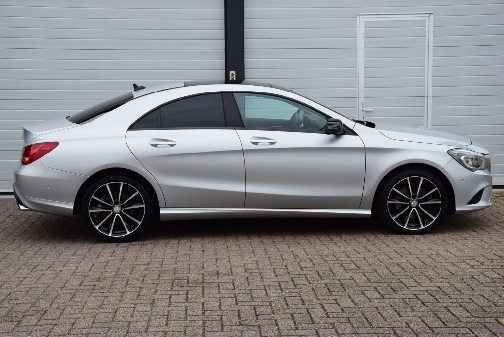 Mercedes-Benz CLA-Klasse 250 Panorama/Distronic/Leer/Com/Sound/ILS Aut7 Foto 34