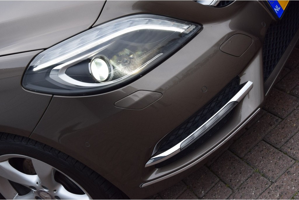 Mercedes-Benz B-Klasse 200 Sport Ambition/Leer/Xenon Aut7 Foto 15