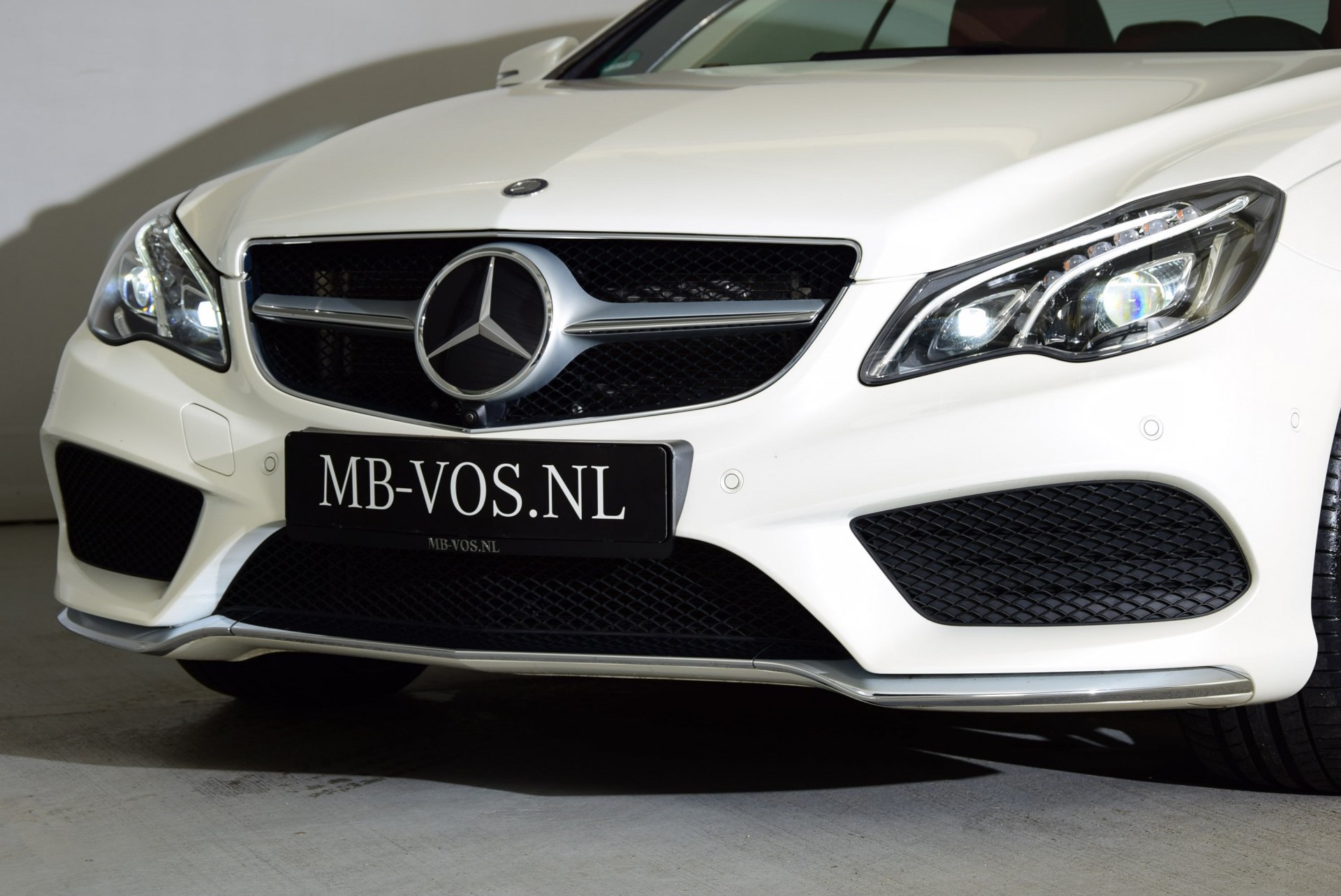 Mercedes-Benz E-Klasse 320 V6 AMG Plus Panorama Distronic/Keyless/Sound/360/Standkachel Aut7 Foto 23