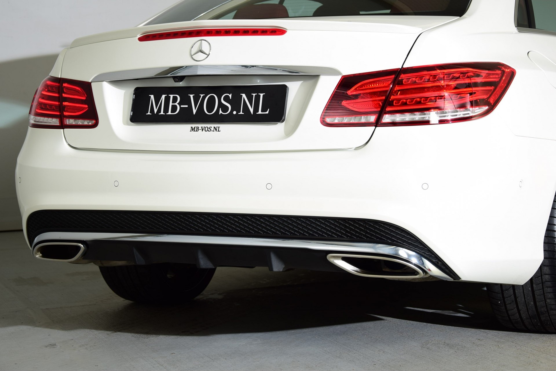 Mercedes-Benz E-Klasse 320 V6 AMG Plus Panorama Distronic/Keyless/Sound/360/Standkachel Aut7 Foto 25