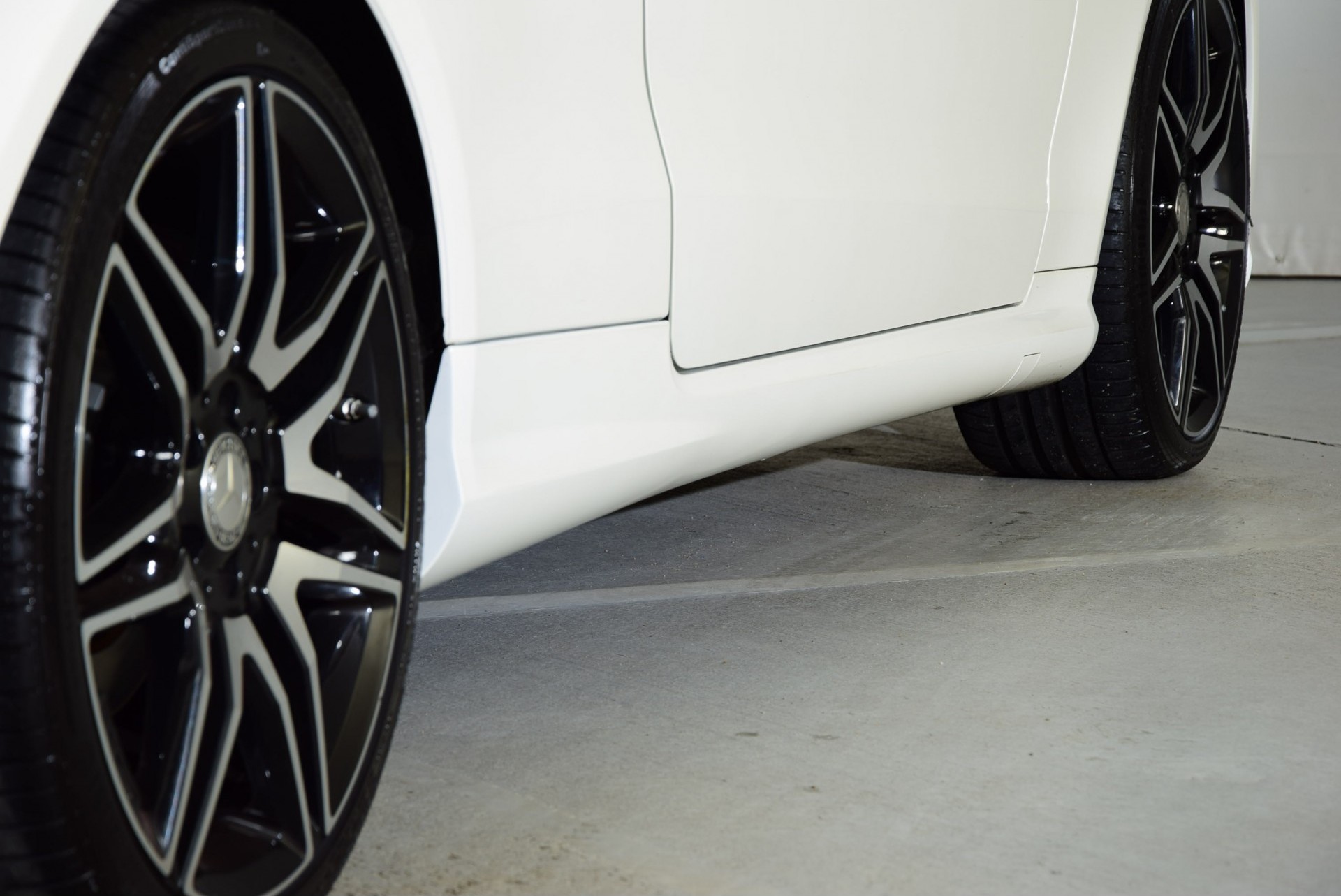 Mercedes-Benz E-Klasse 320 V6 AMG Plus Panorama Distronic/Keyless/Sound/360/Standkachel Aut7 Foto 27