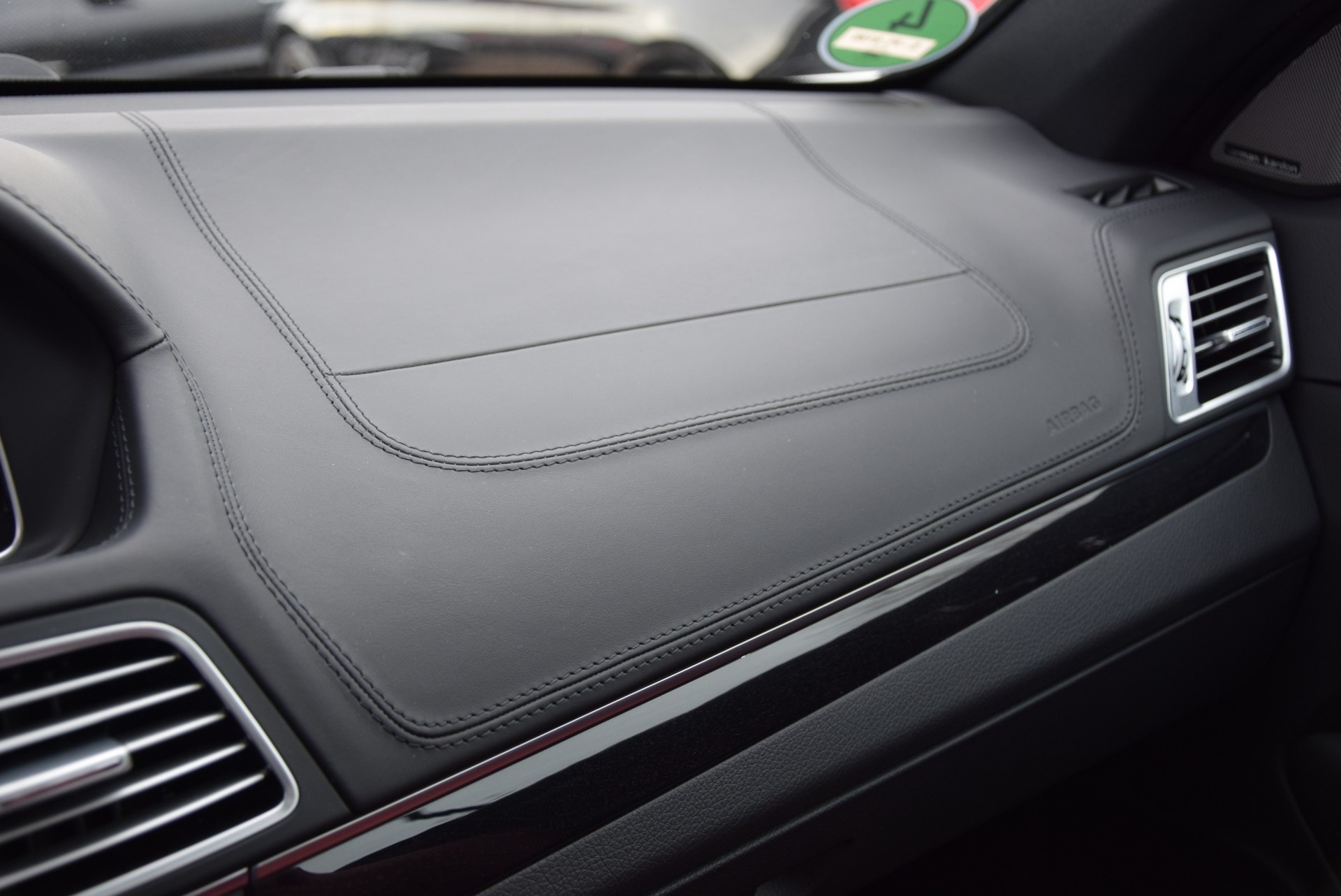 Mercedes-Benz E-Klasse 320 V6 AMG Plus Panorama Distronic/Keyless/Sound/360/Standkachel Aut7 Foto 8