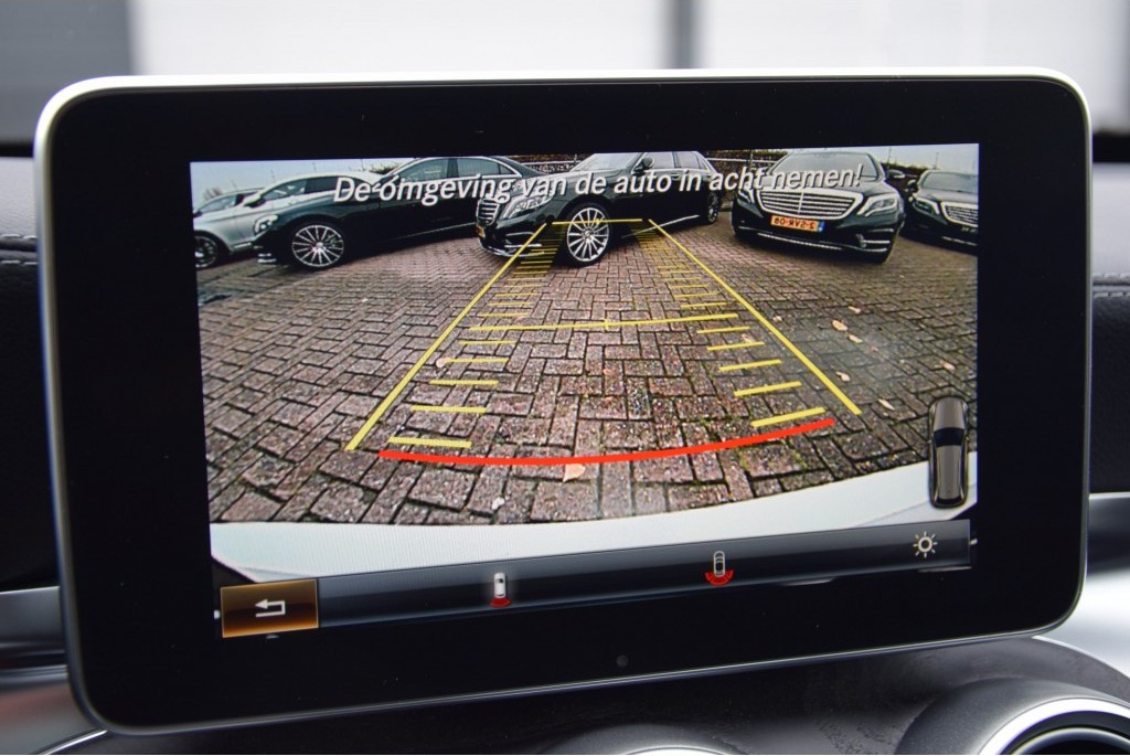 Mercedes-Benz C-Klasse 250 T AMG Night Panorama Burmeister/Com/Mem/19" Aut7 Foto 19