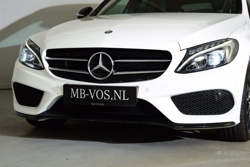 Mercedes-Benz C-Klasse 250 T AMG Night Panorama Burmeister/Com/Mem/19" Aut7 Foto 21