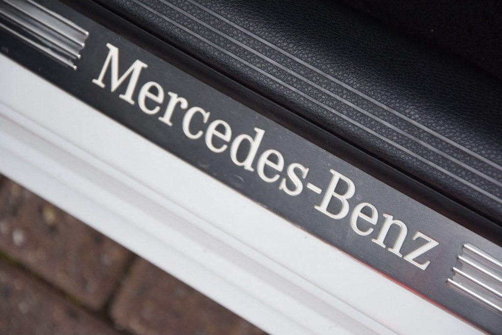 Mercedes-Benz C-Klasse 250 T AMG Night Panorama Burmeister/Com/Mem/19" Aut7 Foto 9