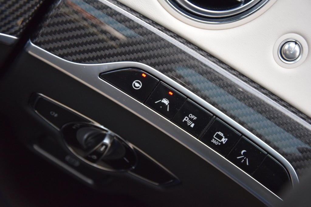 Mercedes-Benz S-Klasse 63 AMG Lang 4-M Carbon/First Class Aut7 Foto 13