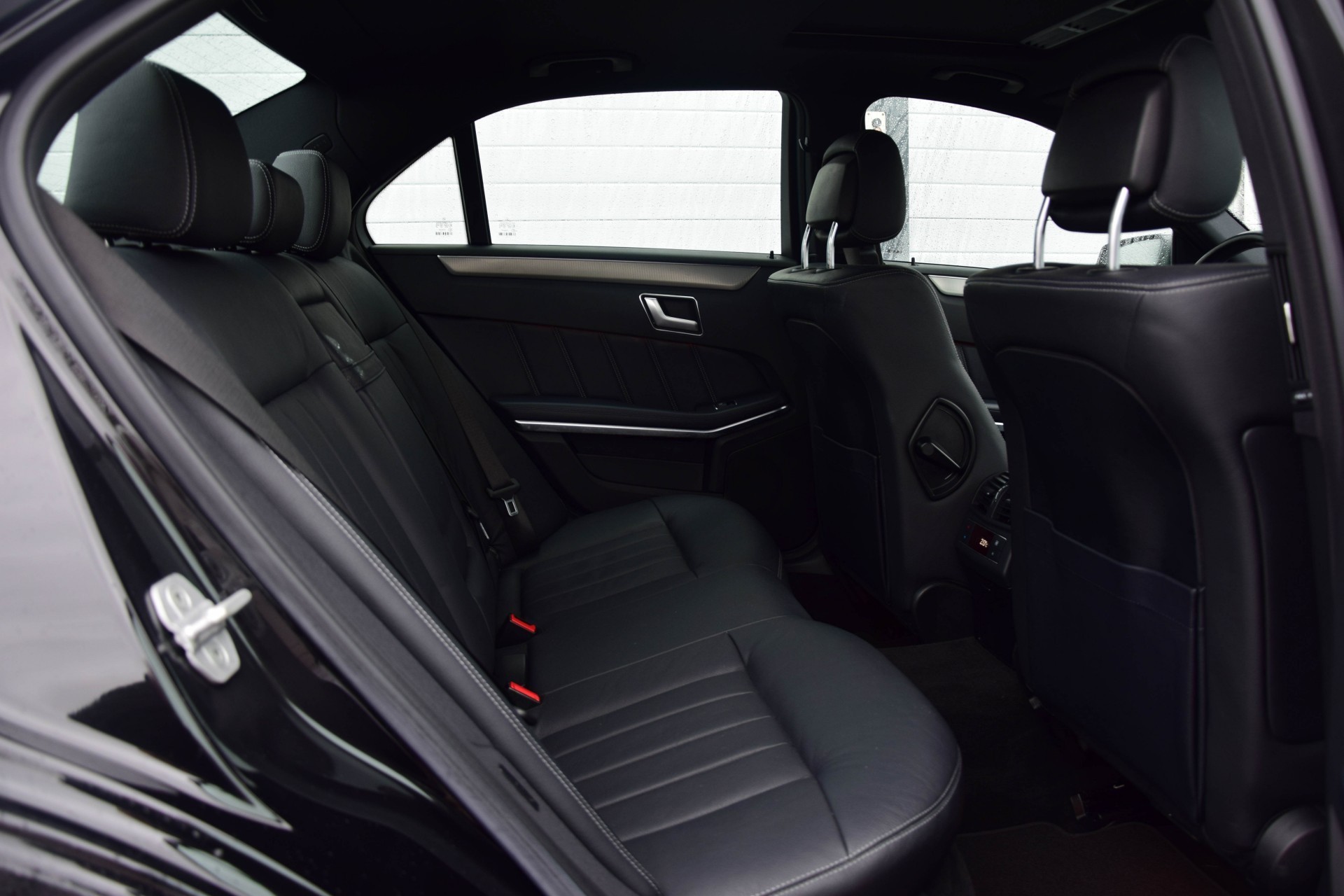 Mercedes-Benz E-Klasse 350 Bluetec AMG Leder/Dak/Com/Harman-Kardon Aut7 Foto 4