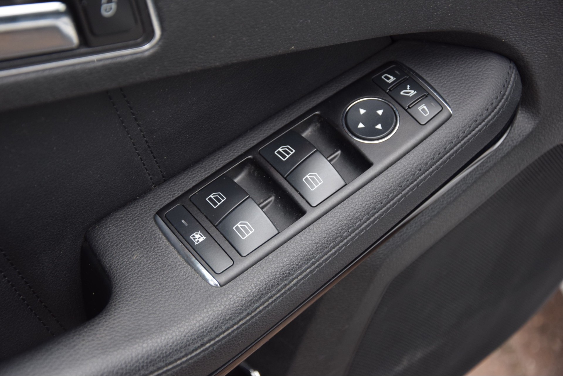 Mercedes-Benz E-Klasse 350 Cdi Avantgarde Leder/Comand/Dak Aut7 Foto 7