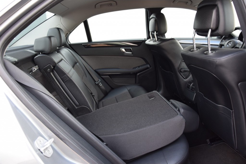 Mercedes-Benz E-Klasse 220 Cdi Avantgarde COMAND/ILS Aut7 Foto 5