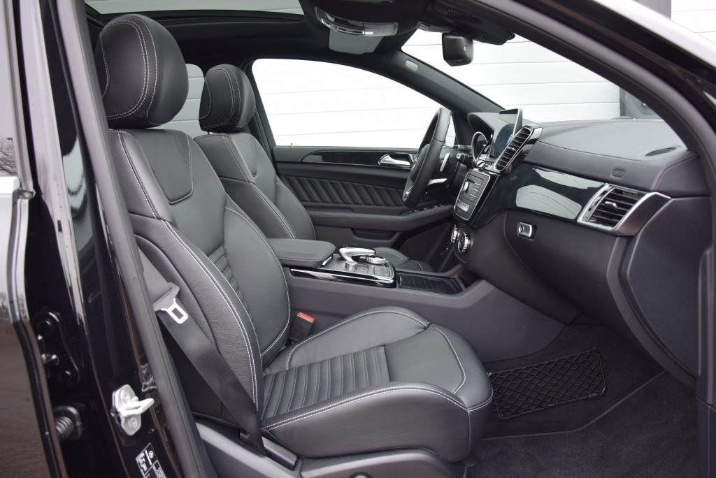 Mercedes-Benz GLE-Klasse Coupé 350 D 4-M AMG Pano/Distronic/Keyless Aut9 Foto 3