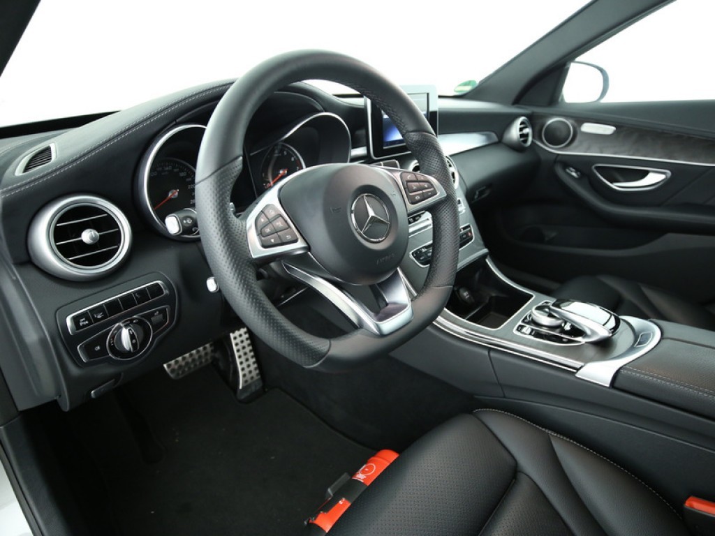 Mercedes-Benz C-Klasse Estate 250 Estate AMG Panorama/Leer/HUD/Navi/ILS Aut7 Foto 4