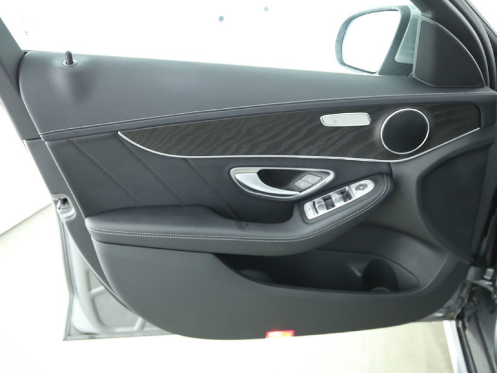 Mercedes-Benz C-Klasse Estate 250 Estate AMG Panorama/Leer/HUD/Navi/ILS Aut7 Foto 8