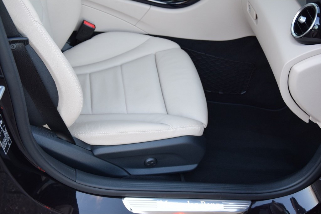 Mercedes-Benz C-Klasse 300 Bluetec Hybrid Distronic/Keyless/HUD/TV/360cam Aut7 Foto 14