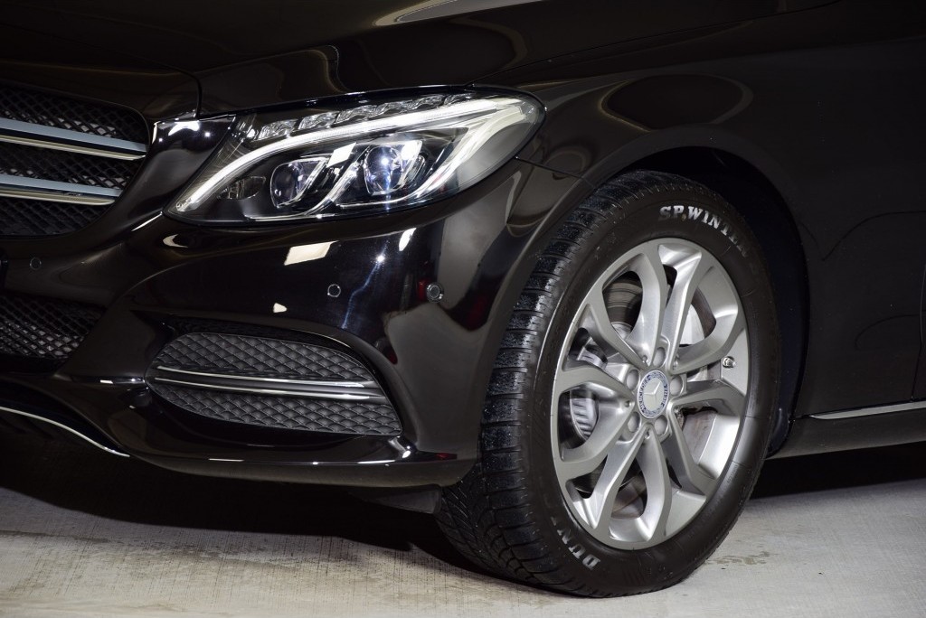 Mercedes-Benz C-Klasse 300 Bluetec Hybrid Distronic/Keyless/HUD/TV/360cam Aut7 Foto 20