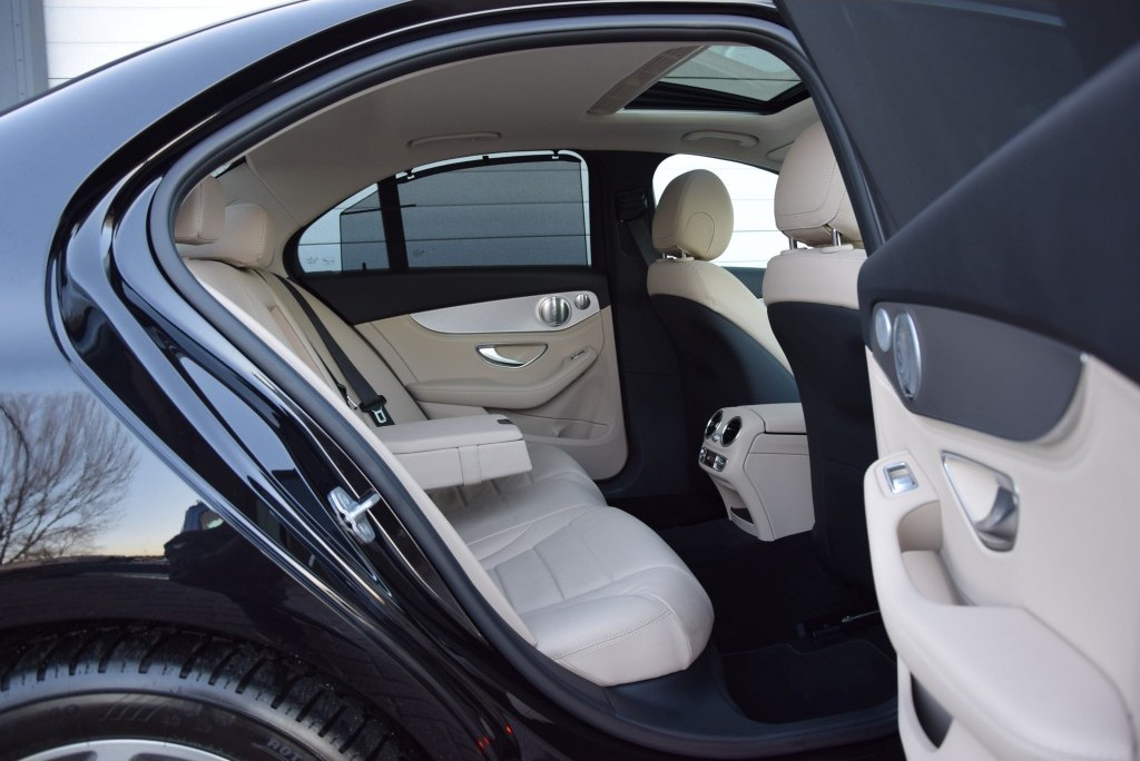 Mercedes-Benz C-Klasse 300 Bluetec Hybrid Distronic/Keyless/HUD/TV/360cam Aut7 Foto 4