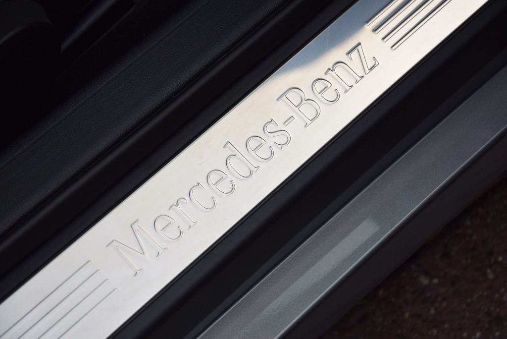 Mercedes-Benz E-Klasse Coupé 200 Coupe AMG Panorama Leer/Com/360-cam Aut7 Foto 18