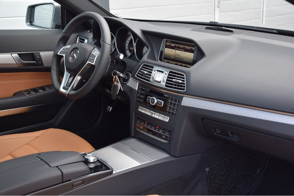 Mercedes-Benz E-Klasse Coupé 200 Coupe AMG Panorama Leer/Com/360-cam Aut7 Foto 5