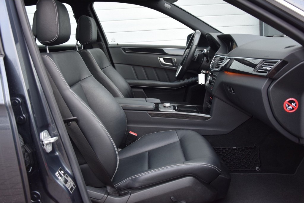 Mercedes-Benz E-Klasse 350 Cdi Avantgarde AMG/Dak/Com Aut7 265 pk Foto 3