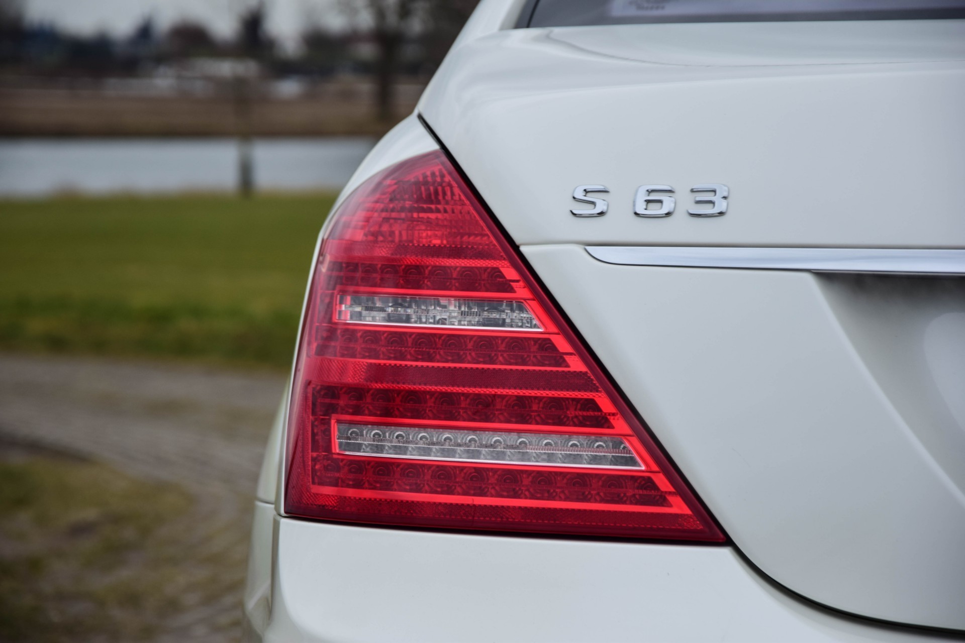 Mercedes-Benz S-Klasse Performance Pack / Entertainment / Alcantara Aut7 Foto 24