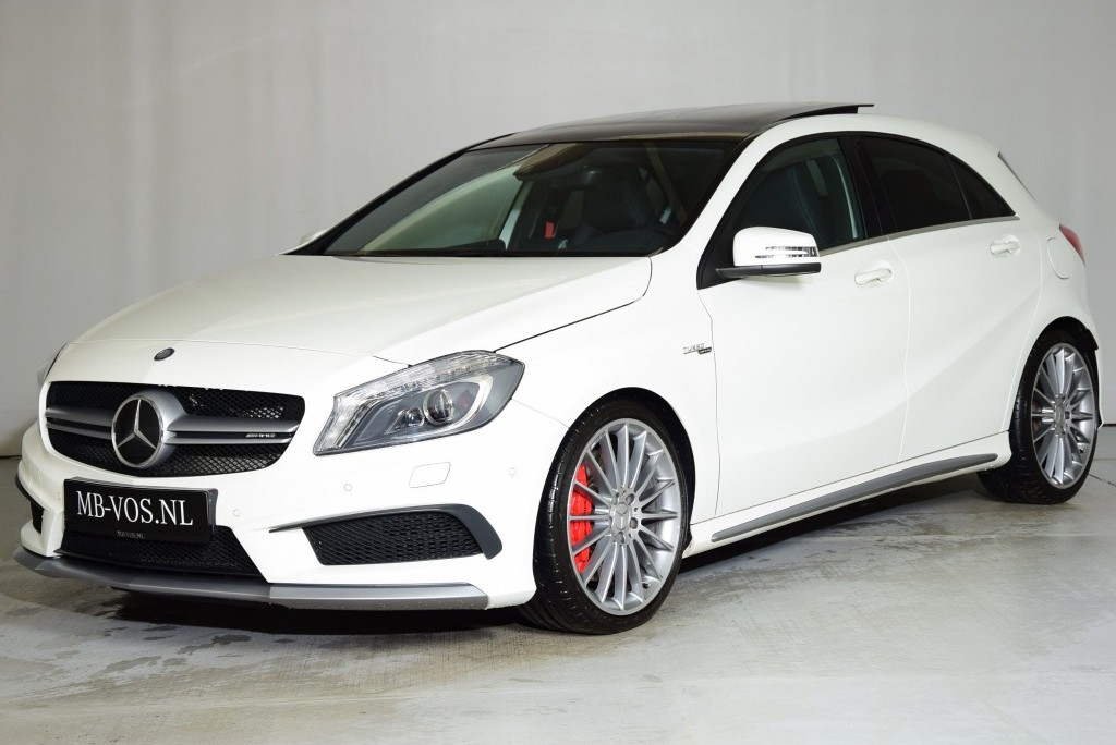 Mercedes-Benz A-Klasse 45 AMG 4MATIC Panorama Performance Aut7 Foto 1