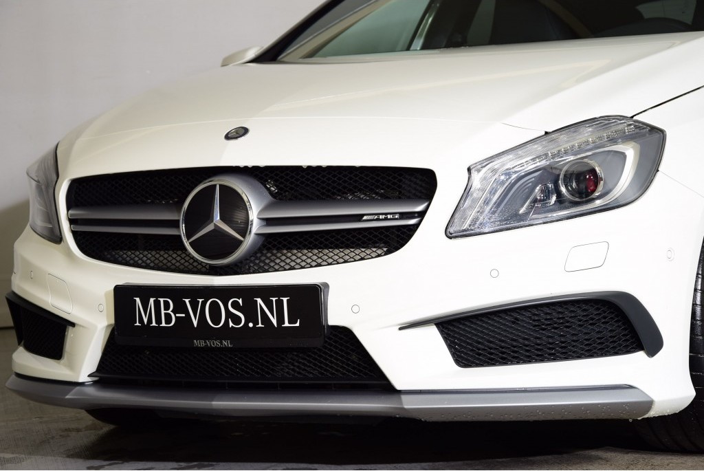 Mercedes-Benz A-Klasse 45 AMG 4MATIC Panorama Performance Aut7 Foto 21