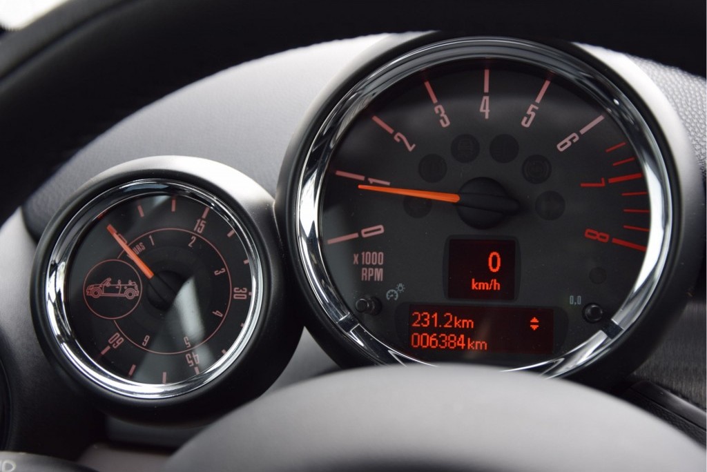 MINI Cabrio 1.6 Highgate Cabrio 1.6 Highgate Bruin Leer/Navi Foto 9