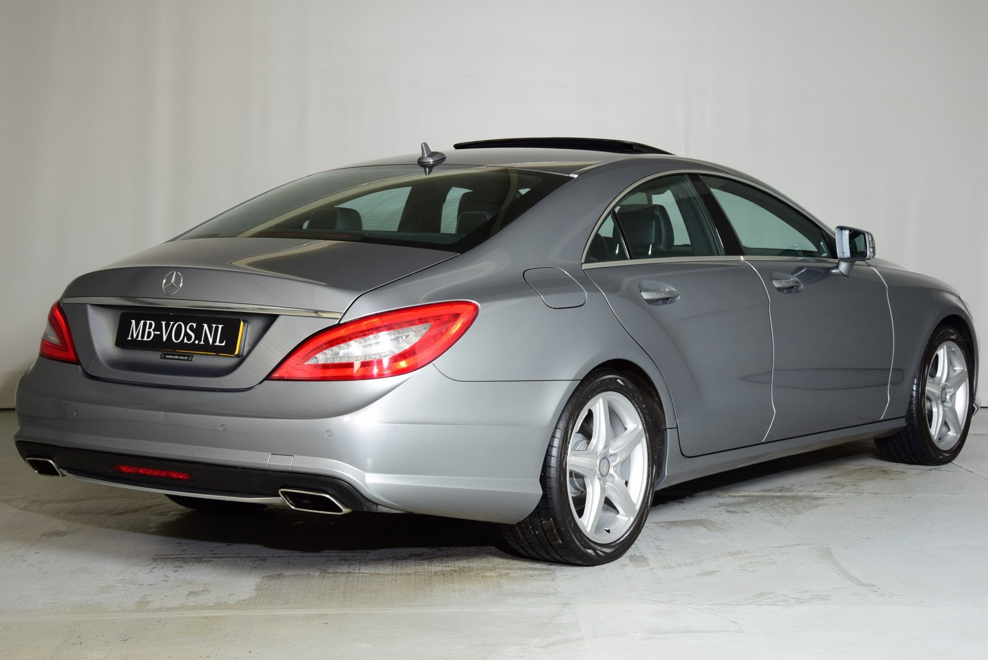Mercedes-Benz CLS-Klasse 350 Cdi AMG Airmatic Distronic Keyless Mem Harman-Kardon Aut7 Foto 2