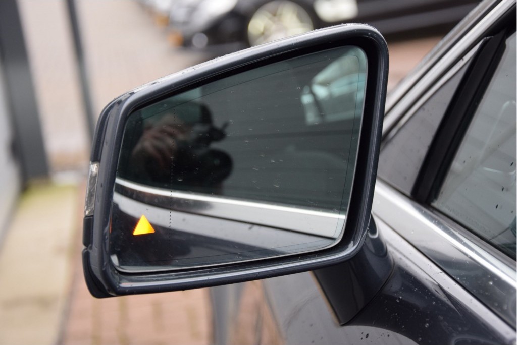 Mercedes-Benz CLS-Klasse 350 Cdi AMG Distronic / Airmatic / Harman-Kardon / Massagestoelen Aut7 Foto 14