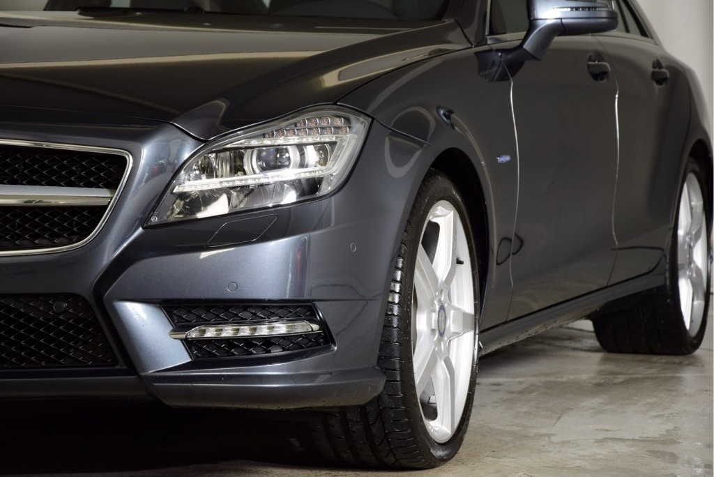 Mercedes-Benz CLS-Klasse 350 Cdi AMG Distronic / Airmatic / Harman-Kardon / Massagestoelen Aut7 Foto 17