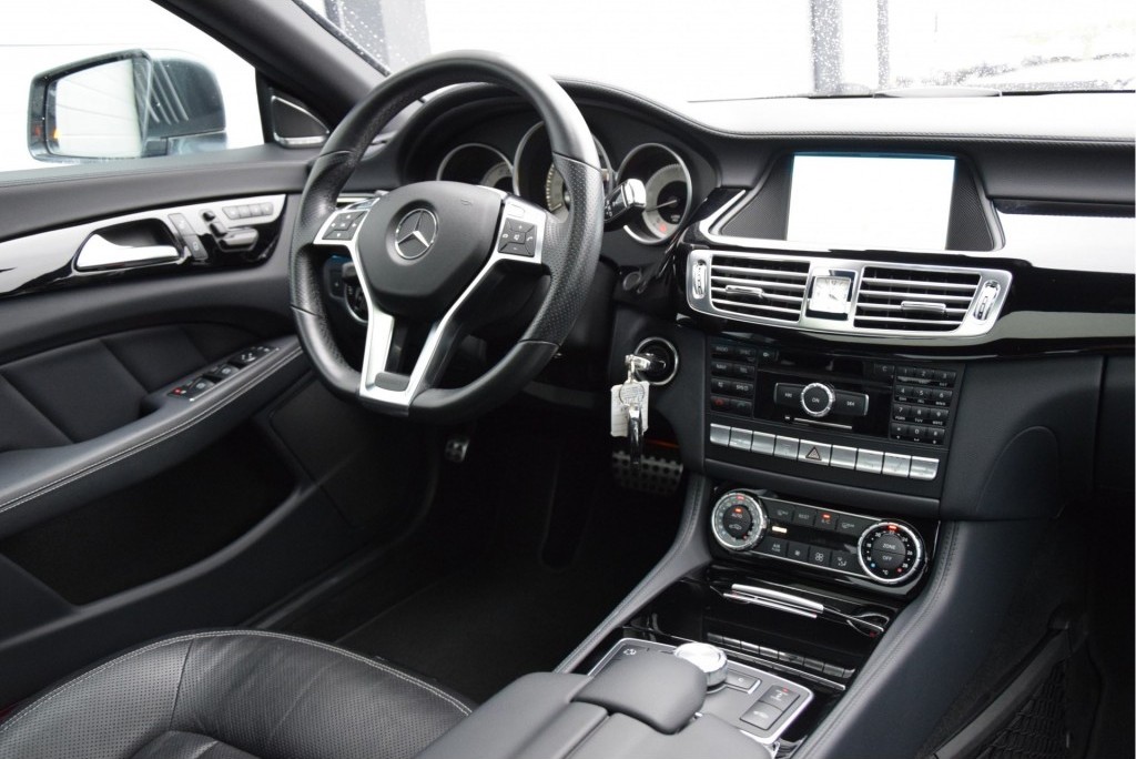 Mercedes-Benz CLS-Klasse 350 Cdi AMG Distronic / Airmatic / Harman-Kardon / Massagestoelen Aut7 Foto 5