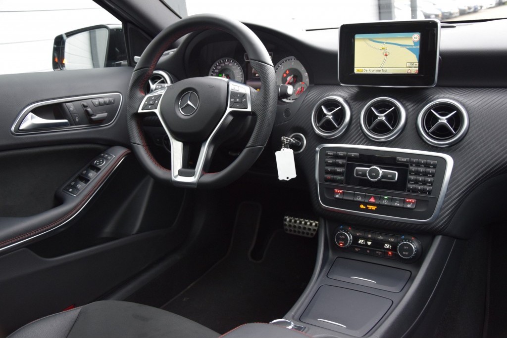 Mercedes-Benz A-Klasse 220 Cdi AMG Night Panorama Sound/Mem/Xenon Aut7 Foto 5