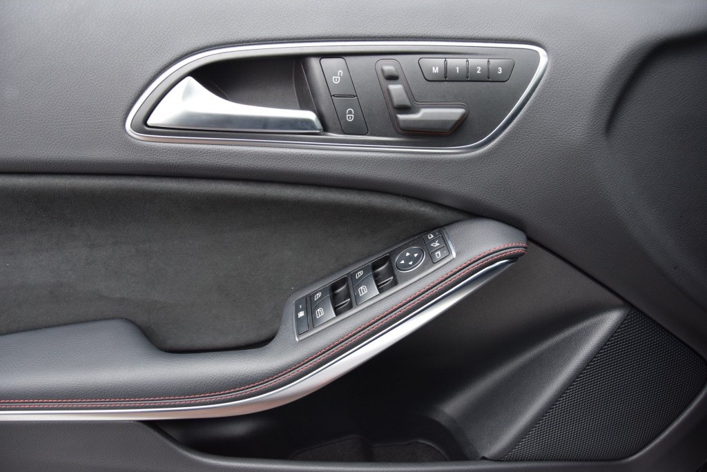 Mercedes-Benz A-Klasse 220 Cdi AMG Night Panorama Sound/Mem/Xenon Aut7 Foto 8