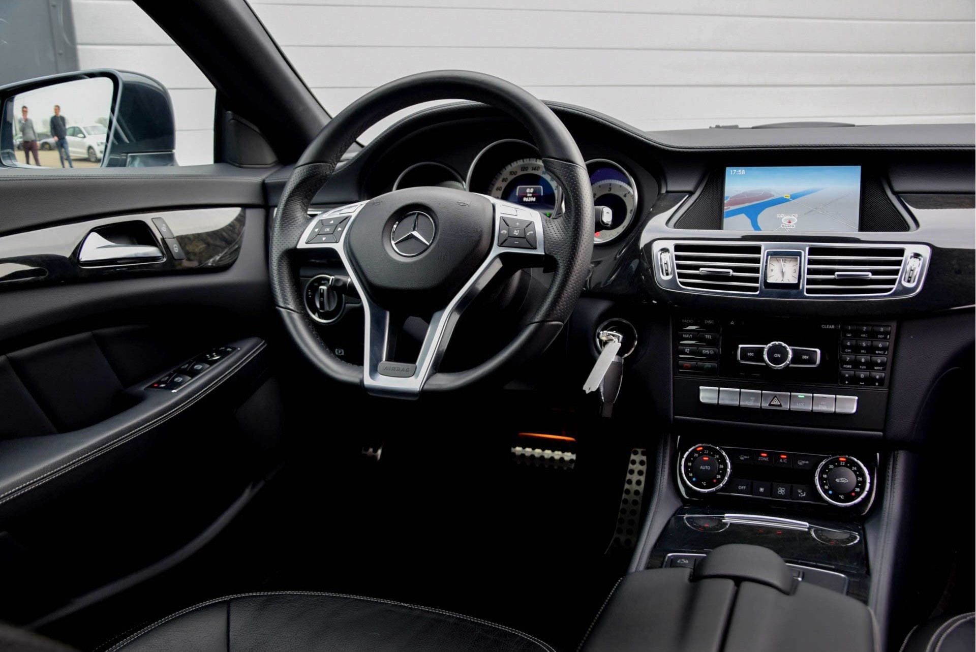 Mercedes-Benz CLS-Klasse 250 Cdi Shooting Brake AMG Comand/Leder/ILS Aut7 Foto 5