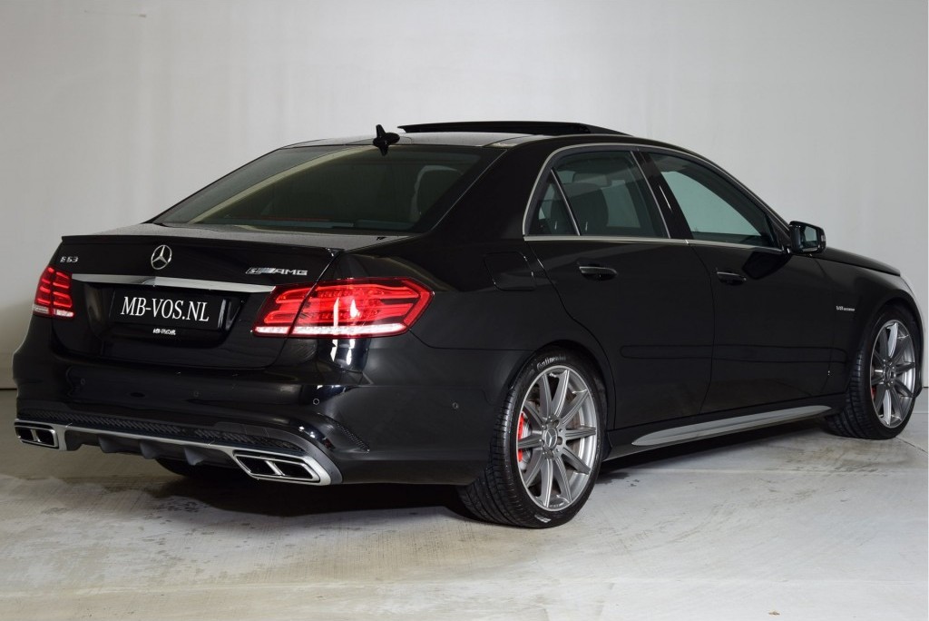 Mercedes-Benz E-Klasse 63 AMG S 4MATIC Panorama Distronic/Keyless/Sound/Mem Aut7 Foto 2
