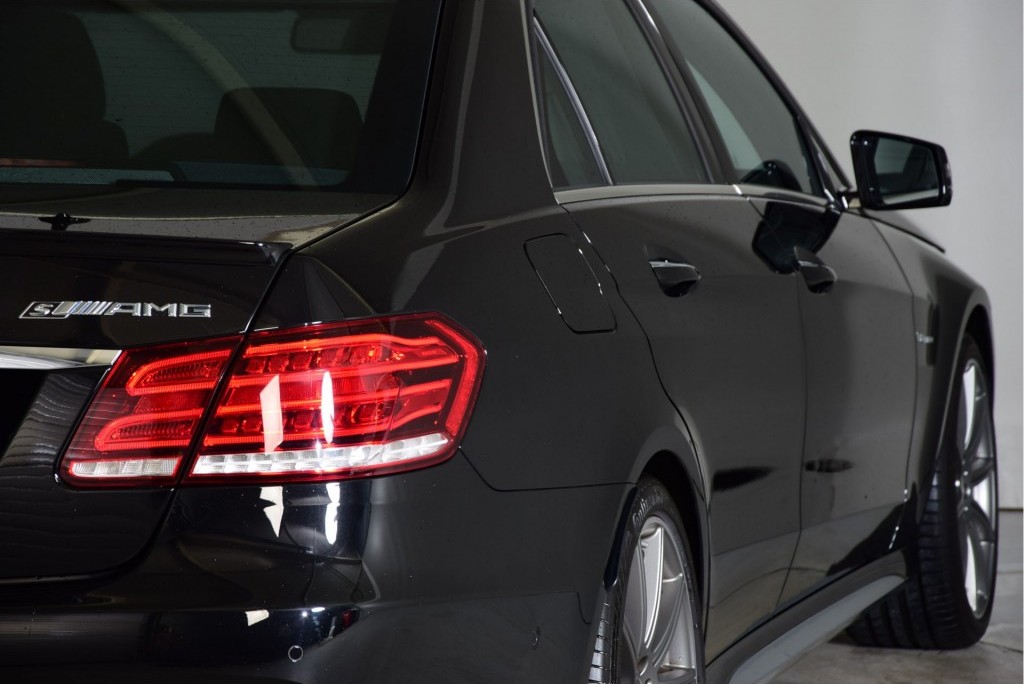 Mercedes-Benz E-Klasse 63 AMG S 4MATIC Panorama Distronic/Keyless/Sound/Mem Aut7 Foto 29