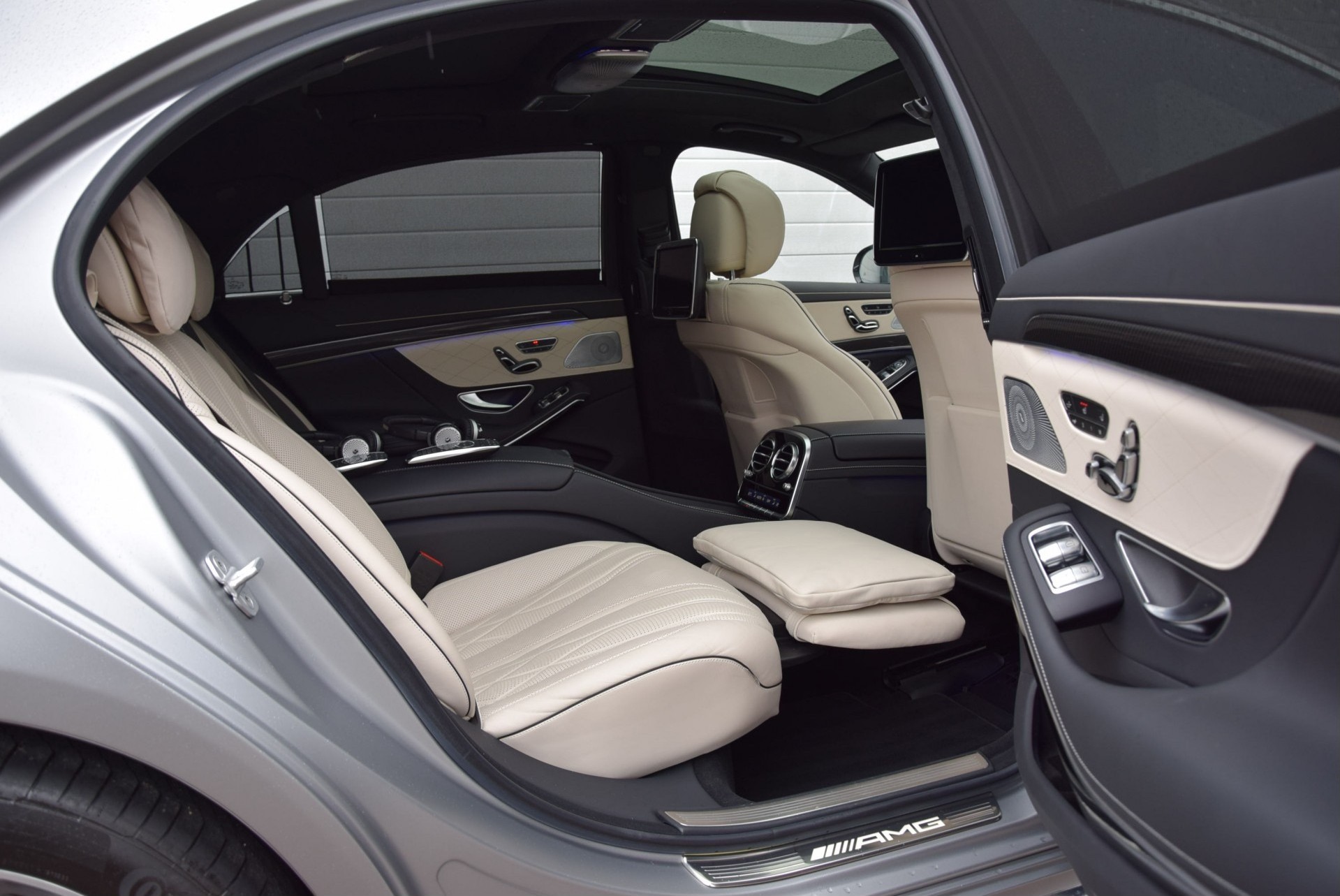 Mercedes-Benz S-Klasse 63 AMG L 4-M Designo Mat / Carbon / Entertainment / Burmester High-End / Drivers Pack Aut7 Foto 5