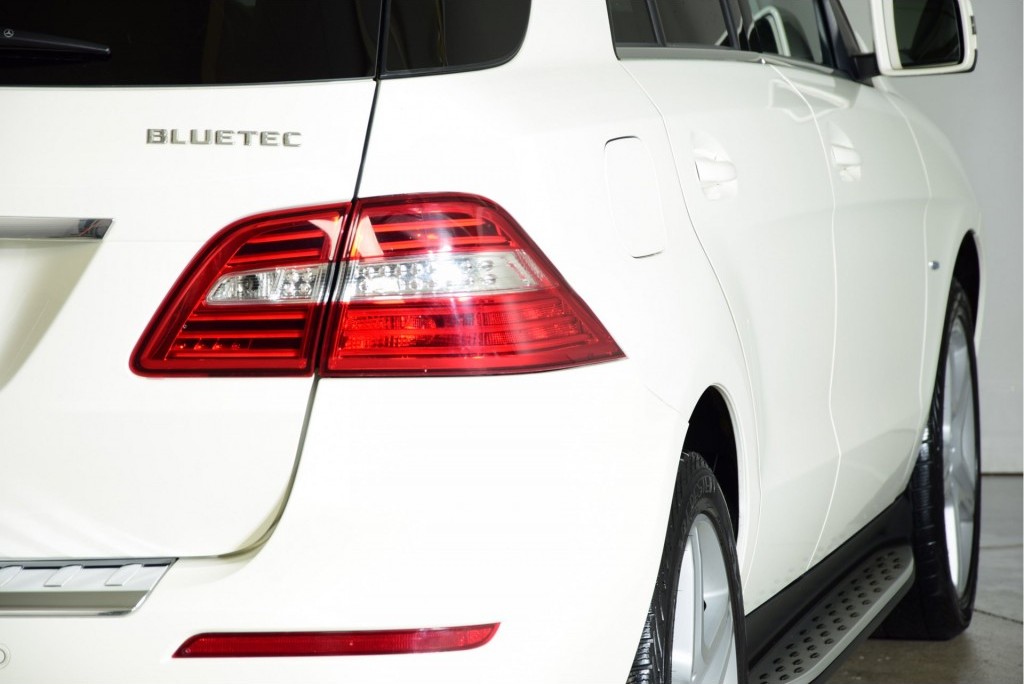 Mercedes-Benz M-Klasse 350 BLUETEC 4M Sport/AMG/Luchtvering/Com/afn-trhk Aut7 Foto 18