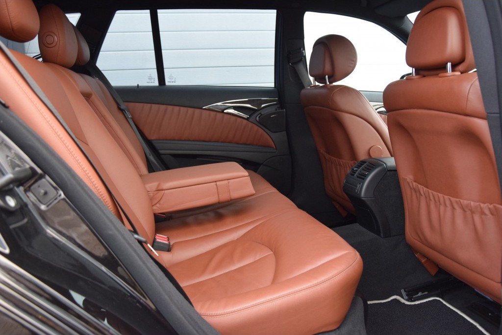 Mercedes-Benz E-Klasse Combi 220 Cdi Avantgarde Sport Com/Cognac/Xenon Aut5 Foto 4