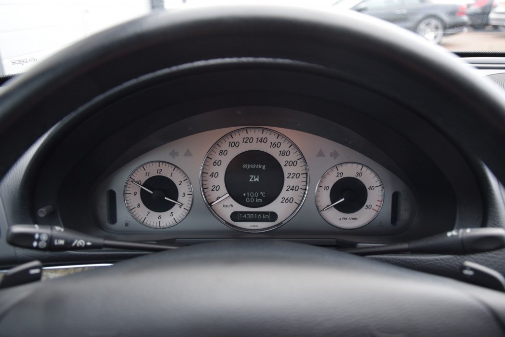 Mercedes-Benz E-Klasse Combi 220 Cdi Avantgarde Sport Com/Cognac/Xenon Aut5 Foto 8