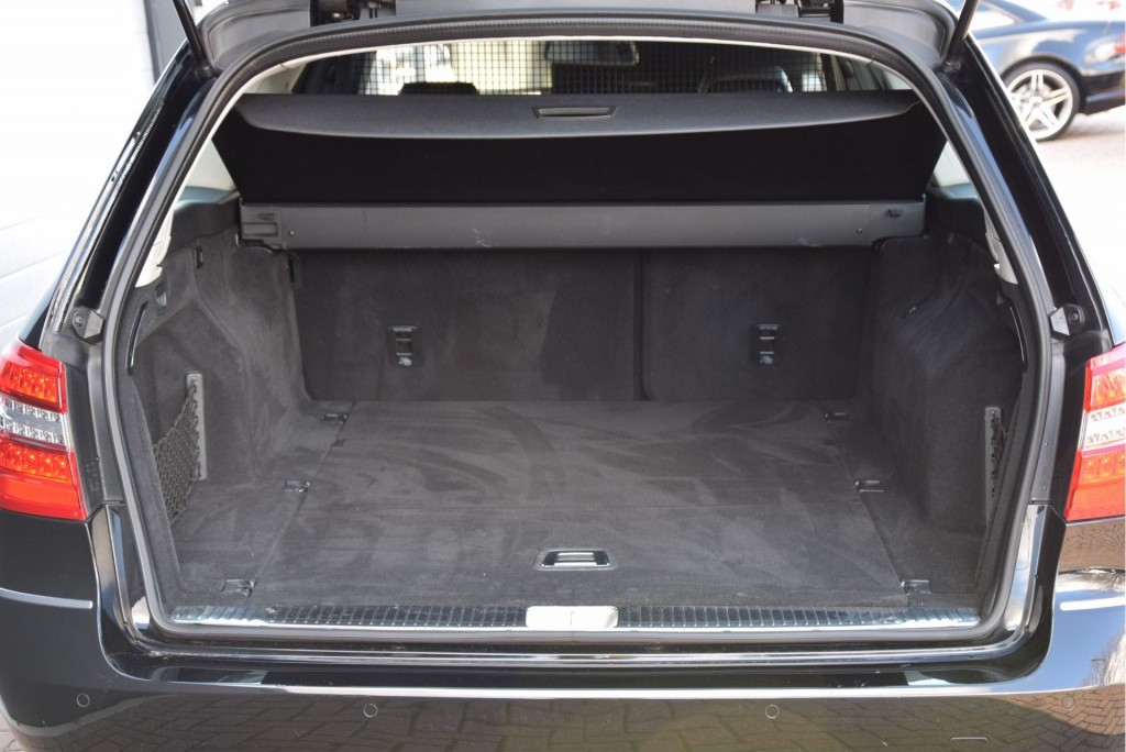 Mercedes-Benz E-Klasse Estate 2.2 200 Cdi Avantgarde Nav/ILS/Stoelverwarming Aut5 Foto 11